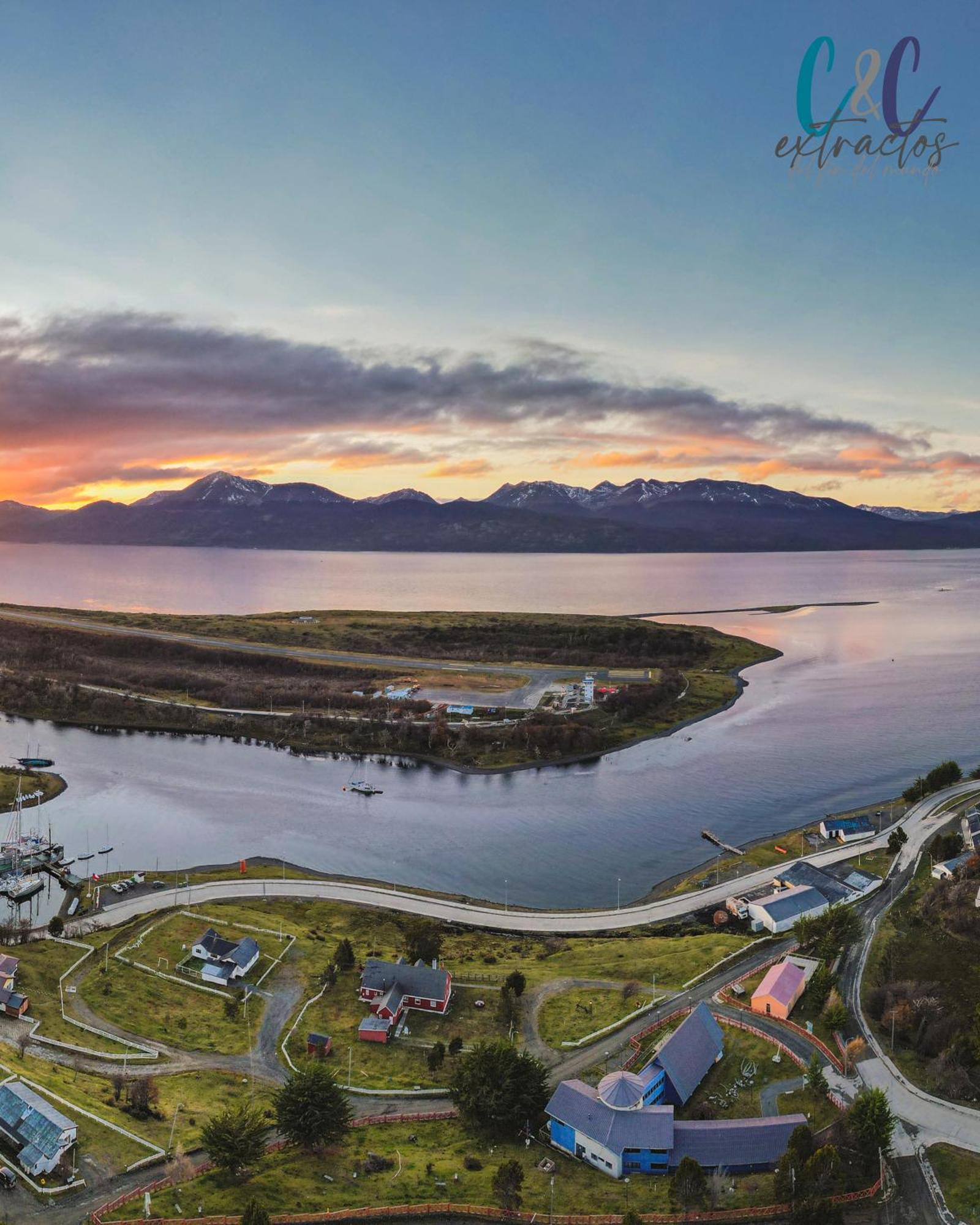 Hotel Fio Fio Puerto Williams Esterno foto